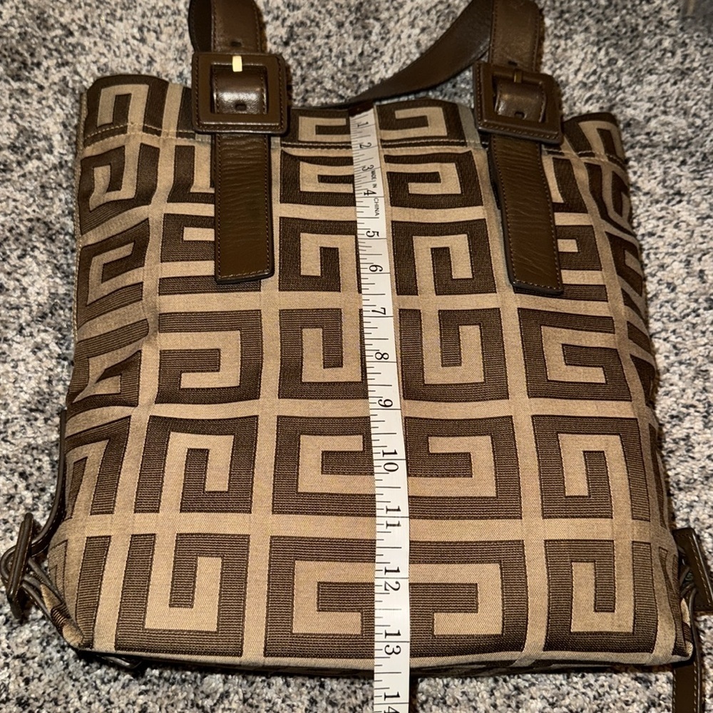 Authentic Givenchy Monogram Canvas Handbag in great preowned condition - Picture 9 of 10